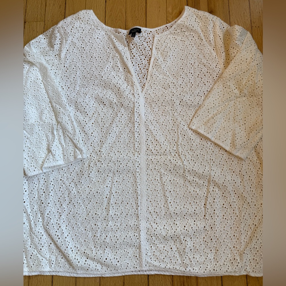 TALBOTS White EYELET V Neck Top Swim coverup Size XL EUC